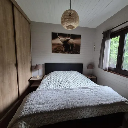 - 4 Personen * Дюрбюи